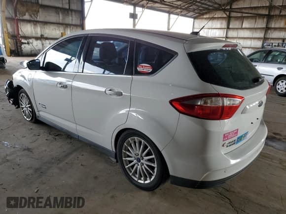 ✅ 2015 Ford C-Max SEL • VIN: 1FADP5CU9FL121874 • Lot: 50589915. Wystawiony na Copart z przebiegiem 84 585 mil. Bezpłatny archiwum sprzedaży aukcyjnych z USA i szczegółowy raport historii pojazdu na DreamBid. Zdjęcie 2.
