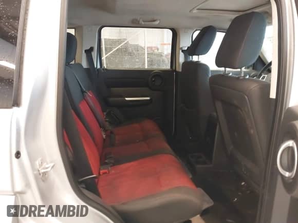 2007 Dodge Nitro R/T z VIN 1D8GU58647W607357, wystawiony jako IAAI lot #43281252 z przebiegiem 204 574 mil mil oraz . Historia ofert i sprzedaży dostępna na DreamBid. Obrazek 8.