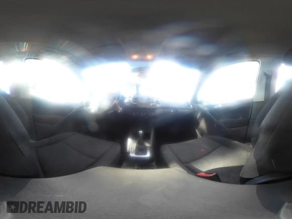 ✅ 2014 Volkswagen Tiguan S • VIN: WVGAV3AX2EW598630 • Лот: 43627293. Опубликован ранее на IAAI с пробегом 103 907 миль. Бесплатный доступ к архиву аукционных продаж из США и подробный отчёт об истории автомобиля на DreamBid. Изображение 19.