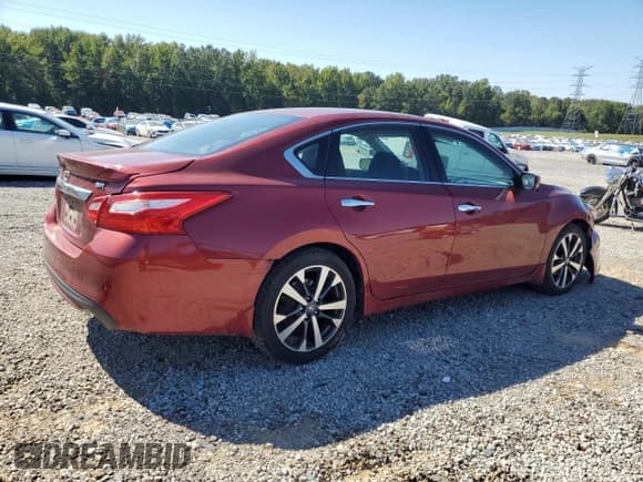 ✅ 2016 Nissan Altima SR • VIN: 1N4AL3AP9GC220860 • Lot: 85193405. Wystawiony na Copart z przebiegiem 122 695 mil. Bezpłatny archiwum sprzedaży aukcyjnych z USA i szczegółowy raport historii pojazdu na DreamBid. Zdjęcie 3.