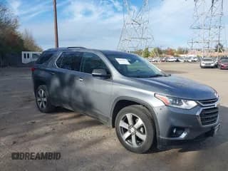 ✅ 2018 Chevrolet Traverse LT • VIN: 1GNERHKW1JJ285919 • Lot: 43561652. Wystawiony na IAAI z przebiegiem 153 238 mil. Bezpłatny archiwum sprzedaży aukcyjnych z USA i szczegółowy raport historii pojazdu na DreamBid. Zdjęcie 1.