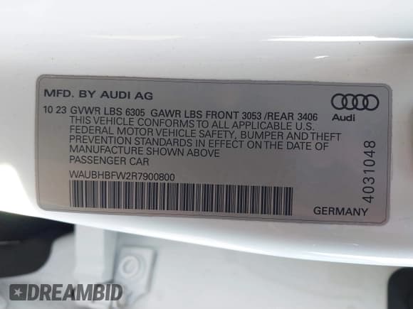 ✅ 2024 Audi RS e-tron GT • VIN: WAUBHBFW2R7900800 • Lot: 41665644. Wystawiony na IAAI z przebiegiem 9 474 mil. Bezpłatny archiwum sprzedaży aukcyjnych z USA i szczegółowy raport historii pojazdu na DreamBid. Zdjęcie 9.