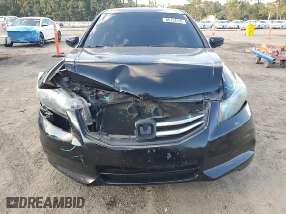 ✅ 2010 Honda Accord LX • VIN: 1HGCP2F37AA186462 • Лот: 85754165. Опубликован ранее на Copart с пробегом 175 734 миль. Бесплатный доступ к архиву аукционных продаж из США и подробный отчёт об истории автомобиля на DreamBid. Изображение 5.