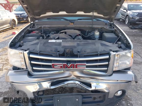 ✅ 2012 GMC Sierra 1500 SLE • VIN: 1GTR2VE78CZ205540 • Lot: 43681273. Wystawiony na IAAI z przebiegiem 104 525 mil. Bezpłatny archiwum sprzedaży aukcyjnych z USA i szczegółowy raport historii pojazdu na DreamBid. Zdjęcie 10.