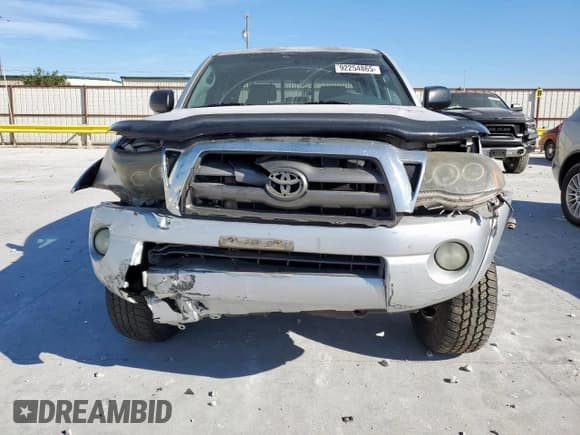 ✅ 2010 Toyota Tacoma PreRunner • VIN: 5TEJU4GN3AZ679247 • Lot: 92254865. Listed on Copart with 216,189 mi. Free auction sales archive from the USA and detailed vehicle history report at DreamBid. Image 5.