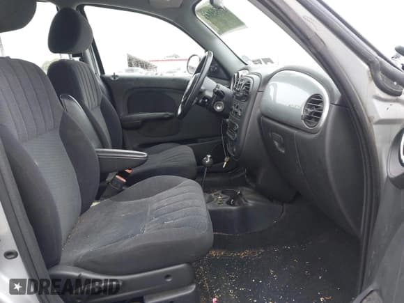 ✅ 2005 Chrysler PT Cruiser • VIN: 3C4FY48B35T570732 • Lot: 41792632. Listed on IAAI with 103,357 mi. Free auction sales archive from the USA and detailed vehicle history report at DreamBid. Image 5.