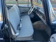 ✅ 1965 Mercedes-Benz 220 • VIN: 12012661 • Lot: 43287125. Wystawiony na Copart z przebiegiem 80 861 mil. Bezpłatny archiwum sprzedaży aukcyjnych z USA i szczegółowy raport historii pojazdu na DreamBid. Zdjęcie 5.