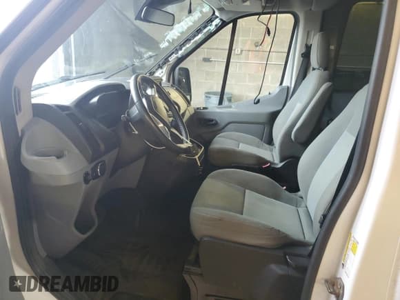 ✅ 2016 Ford Transit XL • VIN: 1FBAX2CG4GKA84931 • Лот: 79837404. Опубликован ранее на Copart с пробегом 131 368 миль. Бесплатный доступ к архиву аукционных продаж из США и подробный отчёт об истории автомобиля на DreamBid. Изображение 7.