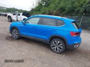 ✅ 2022 Volkswagen Taos SE • VIN: 3VVYX7B24NM022451 • Лот: 42611101. Опубликован ранее на IAAI с пробегом 44 975 миль. Бесплатный доступ к архиву аукционных продаж из США и подробный отчёт об истории автомобиля на DreamBid. Изображение 3.