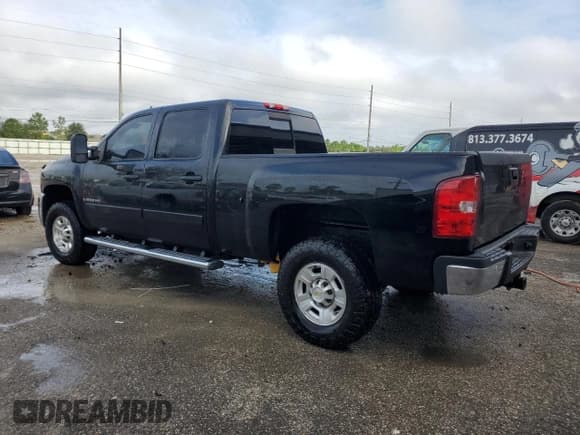 ✅ 2007 Chevrolet Silverado 2500HD LTZ • VIN: 1GCHK23637F518801 • Lot: 70293034. Wystawiony na Copart z przebiegiem 254 574 mil. Bezpłatny archiwum sprzedaży aukcyjnych z USA i szczegółowy raport historii pojazdu na DreamBid. Zdjęcie 2.