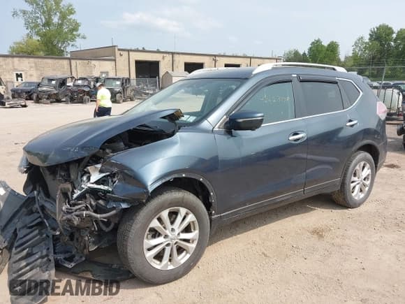 ✅ 2014 Nissan Rogue SV • VIN: 5N1AT2MK9EC829332 • Lot: 42423778. Listed on IAAI with 138,146 mi. Free auction sales archive from the USA and detailed vehicle history report at DreamBid. Image 2.