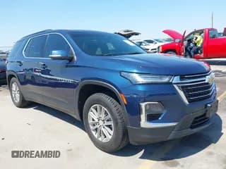 ✅ 2022 Chevrolet Traverse LT Cloth • VIN: 1GNERGKW1NJ104429 • Lot: 43174772. Wystawiony na IAAI z przebiegiem 66 873 mil. Bezpłatny archiwum sprzedaży aukcyjnych z USA i szczegółowy raport historii pojazdu na DreamBid. Zdjęcie 1.