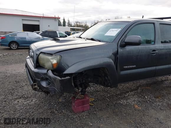 ✅ 2009 Toyota Tacoma • VIN: 3TMMU52N39M008065 • Lot: 43763797. Listed on IAAI with 229,590 mi. Free auction sales archive from the USA and detailed vehicle history report at DreamBid. Image 6.