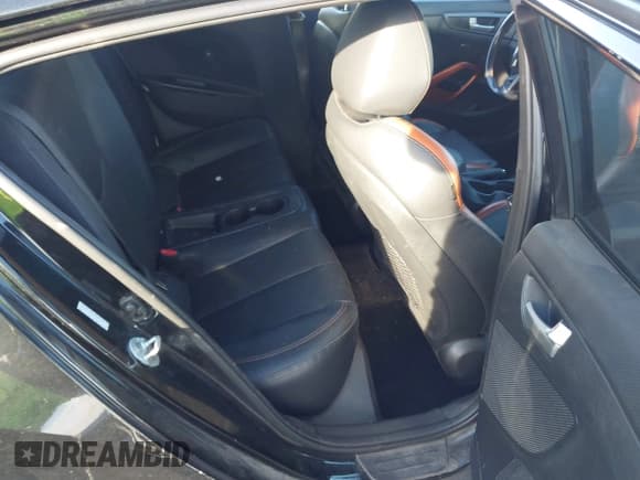 ✅ 2016 Hyundai Veloster Turbo Rally Edition • VIN: KMHTC6AE9GU284373 • Лот: 43667061. Опубликован ранее на IAAI с пробегом 92 683 миль. Бесплатный доступ к архиву аукционных продаж из США и подробный отчёт об истории автомобиля на DreamBid. Изображение 8.