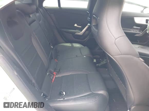 2020 Mercedes-Benz CLA 250 с VIN W1K5J4GB0LN121254, выставлен на аукционе IAAI как лот 42539721 с пробегом 60 259 миль миль и . История ставок и продаж доступна на DreamBid. Изображение 8.