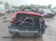 2004 Chevrolet Silverado 1500 z VIN 1GCEC14X44Z279609, wystawiony jako IAAI lot #42323393 z przebiegiem 197 341 mil mil oraz . Historia ofert i sprzedaży dostępna na DreamBid. Obrazek 12.