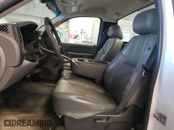 ✅ 2012 Chevrolet Silverado 1500 Work Truck • VIN: 1GCNCPE01CZ320474 • Lot: 69508444. Listed on Copart with 188,114 mi. Free auction sales archive from the USA and detailed vehicle history report at DreamBid. Image 7.