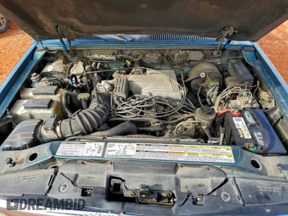 ✅ 1998 Ford Explorer XLT • VIN: 1FMZU32PXWZC28854 • Lot: 94300825. Listed on Copart with 228,613 mi. Free auction sales archive from the USA and detailed vehicle history report at DreamBid. Image 12.