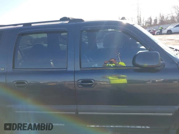 ✅ 2003 Chevrolet Suburban LT • VIN: 3GNFK16ZX3G236355 • Лот: 38329078. Опубликован ранее на IAAI с пробегом 248 228 миль. Бесплатный доступ к архиву аукционных продаж из США и подробный отчёт об истории автомобиля на DreamBid. Изображение 13.