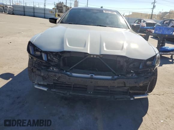 ✅ 2025 BMW M4 Competition xDrive • VIN: WBS33HK02SCS29869 • Lot: 90341885. Wystawiony na Copart z przebiegiem 5 122 mil. Bezpłatny archiwum sprzedaży aukcyjnych z USA i szczegółowy raport historii pojazdu na DreamBid. Zdjęcie 5.