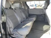 ✅ 2016 Toyota Sienna XLE • VIN: 5TDYK3DC8GS723282 • Lot: 86516605. Wystawiony na Copart z przebiegiem 179 243 mil. Bezpłatny archiwum sprzedaży aukcyjnych z USA i szczegółowy raport historii pojazdu na DreamBid. Zdjęcie 11.