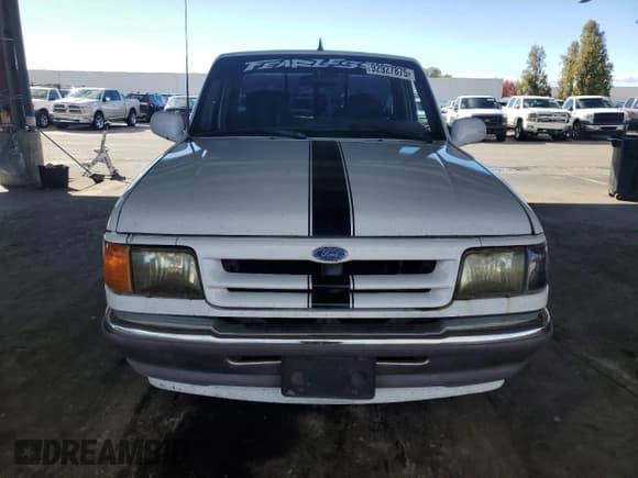 ✅ 1994 Ford Ranger Splash • VIN: 1FTCR10A8RPB64778 • Lot: 92927875. Listed on Copart with 193,600 mi. Free auction sales archive from the USA and detailed vehicle history report at DreamBid. Image 5.