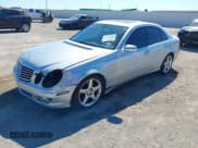 ✅ 2009 Mercedes-Benz E 350 Luxury • VIN: WDBUF87X09B380281 • Lot: 43403315. Wystawiony na IAAI z przebiegiem 152 408 mil. Bezpłatny archiwum sprzedaży aukcyjnych z USA i szczegółowy raport historii pojazdu na DreamBid. Zdjęcie 2.