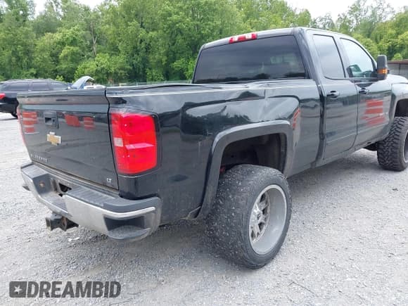 ✅ 2015 Chevrolet Silverado 2500HD LT • VIN: 1GC2KVEG6FZ509763 • Lot: 42538078. Wystawiony na IAAI z przebiegiem 143 756 mil. Bezpłatny archiwum sprzedaży aukcyjnych z USA i szczegółowy raport historii pojazdu na DreamBid. Zdjęcie 4.