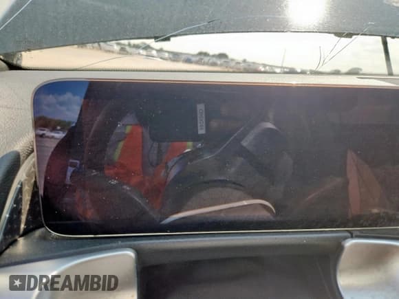 ✅ 2024 Mercedes-Benz GLB 250 • VIN: W1N4M4HB8RW357819 • Lot: 71120615. Listed on Copart with 51,916 mi. Free auction sales archive from the USA and detailed vehicle history report at DreamBid. Image 9.