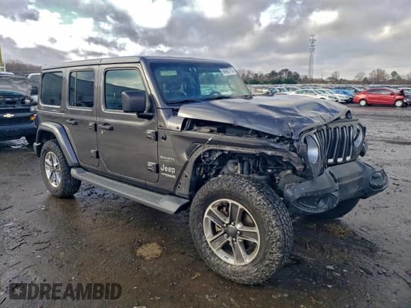 ✅ 2018 Jeep Wrangler Unlimited Sahara • VIN: 1C4HJXEG0JW322926 • Lot: 94485715. Listed on Copart with 76,414 mi. Free auction sales archive from the USA and detailed vehicle history report at DreamBid. Image 4.