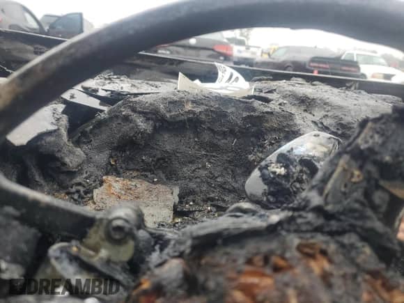 2015 BMW 3 Series 328d xDrive с VIN WBA3K5C59FK301663, выставлен на аукционе Copart как лот 45982205 с пробегом Не указан миль и На запчасти • Non repairable. История ставок и продаж доступна на DreamBid. Изображение 9.