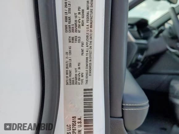 ✅ 2023 Jeep Grand Cherokee Altitude • VIN: 1C4RJJAGXP8795818 • Lot: 70863215. Wystawiony na Copart z przebiegiem 40 834 mil. Bezpłatny archiwum sprzedaży aukcyjnych z USA i szczegółowy raport historii pojazdu na DreamBid. Zdjęcie 13.