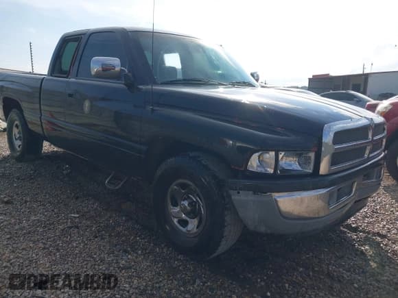 ✅ 1995 Dodge 1500 • VIN: 3B7HC13Y2SM100604 • Lot: 43226176. Wystawiony na IAAI z przebiegiem 201 894 mil. Bezpłatny archiwum sprzedaży aukcyjnych z USA i szczegółowy raport historii pojazdu na DreamBid. Zdjęcie 1.