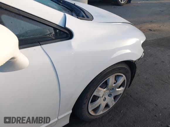 ✅ 2011 Honda Civic LX • VIN: 2HGFA1F5XBH538625 • Lot: 43508556. Wystawiony na IAAI z przebiegiem 142 495 mil. Bezpłatny archiwum sprzedaży aukcyjnych z USA i szczegółowy raport historii pojazdu na DreamBid. Zdjęcie 15.