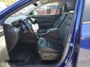 ✅ 2023 Hyundai Tucson SEL • VIN: 5NMJFCAE5PH191830 • Lot: 73574884. Wystawiony na Copart z przebiegiem 21 772 mil. Bezpłatny archiwum sprzedaży aukcyjnych z USA i szczegółowy raport historii pojazdu na DreamBid. Zdjęcie 7.