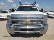 ✅ 2015 Chevrolet Silverado 2500HD • VIN: 1GB2KUEG6FZ131927 • Лот: 61643155. Опубликован ранее на Copart с пробегом 183 962 миль. Бесплатный доступ к архиву аукционных продаж из США и подробный отчёт об истории автомобиля на DreamBid. Изображение 5.
