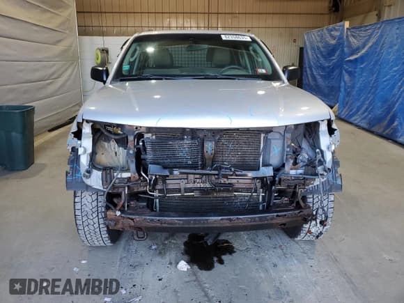 ✅ 2011 Nissan Frontier SV • VIN: 1N6AD0EV9BC438642 • Lot: 82358635. Wystawiony na Copart z przebiegiem 200 708 mil. Bezpłatny archiwum sprzedaży aukcyjnych z USA i szczegółowy raport historii pojazdu na DreamBid. Zdjęcie 5.