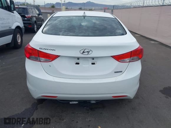 ✅ 2012 Hyundai Elantra GLS • VIN: 5NPDH4AEXCH107253 • Лот: 43389151. Опубликован ранее на IAAI с пробегом 196 267 миль. Бесплатный доступ к архиву аукционных продаж из США и подробный отчёт об истории автомобиля на DreamBid. Изображение 13.