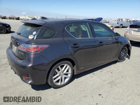 ✅ 2014 Lexus CT 200h • VIN: JTHKD5BH0E2174786 • Lot: 69045965. Wystawiony na Copart z przebiegiem 138 313 mil. Bezpłatny archiwum sprzedaży aukcyjnych z USA i szczegółowy raport historii pojazdu na DreamBid. Zdjęcie 3.