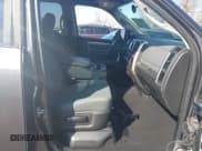 ✅ 2019 Ram 1500 SLT • VIN: 1C6RR6TT3KS514526 • Лот: 41526573. Опубликован ранее на IAAI с пробегом 104 595 миль. Бесплатный доступ к архиву аукционных продаж из США и подробный отчёт об истории автомобиля на DreamBid. Изображение 5.