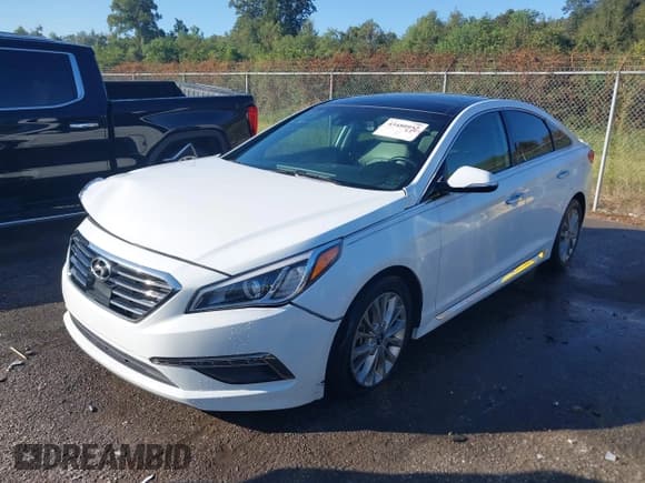 ✅ 2015 Hyundai Sonata Sport • VIN: 5NPE34AF7FH027585 • Лот: 43480952. Опубликован ранее на IAAI с пробегом 62 370 миль. Бесплатный доступ к архиву аукционных продаж из США и подробный отчёт об истории автомобиля на DreamBid. Изображение 17.
