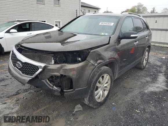 ✅ 2011 Kia Sorento EX • VIN: 5XYKU3A15BG095870 • Lot: 86340305. Wystawiony na Copart z przebiegiem 63 043 mil. Bezpłatny archiwum sprzedaży aukcyjnych z USA i szczegółowy raport historii pojazdu na DreamBid. Zdjęcie 1.