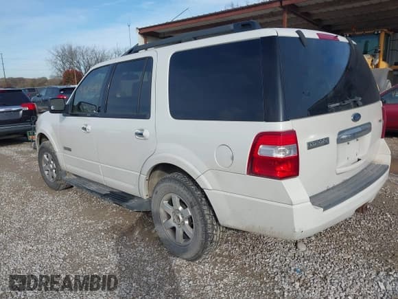 ✅ 2008 Ford Expedition SSV • VIN: 1FMFU16548LA34701 • Lot: 43673098. Wystawiony na IAAI z przebiegiem 224 730 mil. Bezpłatny archiwum sprzedaży aukcyjnych z USA i szczegółowy raport historii pojazdu na DreamBid. Zdjęcie 3.