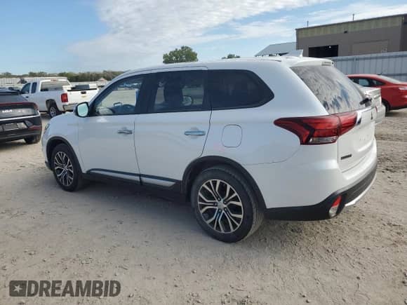 2017 Mitsubishi Outlander SE с VIN JA4AD3A38HZ009078, выставлен на аукционе Copart как лот 85740275 с пробегом 114 859 миль миль и Списание • Salvage title. История ставок и продаж доступна на DreamBid. Изображение 2.