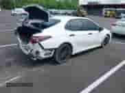 2022 Toyota Camry SE z VIN 4T1T11AK3NU066747, wystawiony jako IAAI lot #42347249 z przebiegiem 112 765 mil mil oraz . Historia ofert i sprzedaży dostępna na DreamBid. Obrazek 4.