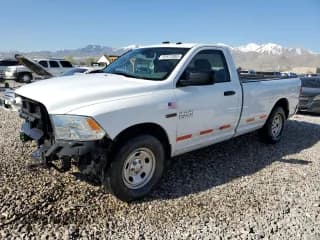 ✅ 2015 Ram 1500 Tradesman • VIN: 3C6JR7DM6FG554932 • Лот: 52973365. Опубликован ранее на Copart с пробегом 125 468 миль. Бесплатный доступ к архиву аукционных продаж из США и подробный отчёт об истории автомобиля на DreamBid. Изображение 1.