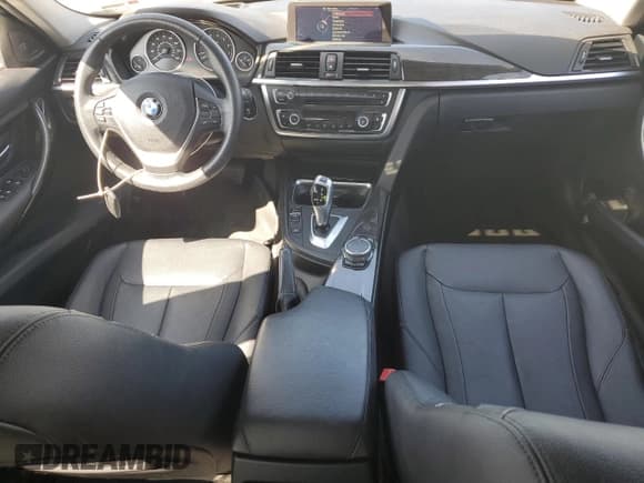 ✅ 2015 BMW 3 Series 335i • VIN: WBA3A9C58FKW74915 • Lot: 81143685. Listed on Copart with 108,678 mi. Free auction sales archive from the USA and detailed vehicle history report at DreamBid. Image 8.