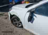 2013 Chevrolet Malibu LT z VIN 1G11C5SA9DF149517, wystawiony jako IAAI lot #43415565 z przebiegiem Nie podano mil oraz . Historia ofert i sprzedaży dostępna na DreamBid. Obrazek 18.