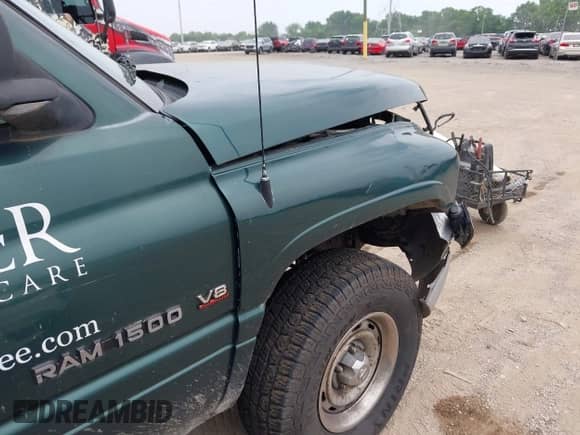 2001 Dodge 1500 с VIN 3B7HF12Y51G206325, выставлен на аукционе IAAI как лот 42495650 с пробегом 204 877 миль миль и . История ставок и продаж доступна на DreamBid. Изображение 13.