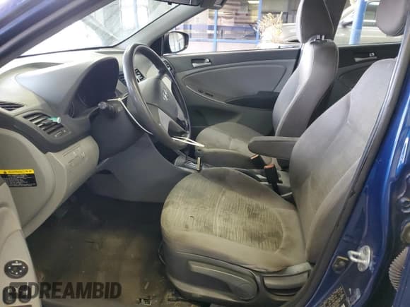 ✅ 2017 Hyundai Accent SE • VIN: KMHCT4AE8HU216362 • Лот: 75887094. Опубликован ранее на Copart с пробегом 120 431 миль. Бесплатный доступ к архиву аукционных продаж из США и подробный отчёт об истории автомобиля на DreamBid. Изображение 7.